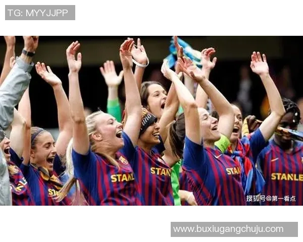 重庆足球队战术之争引发热议球迷与专家各执己见探讨未来发展方向